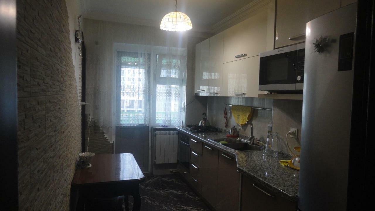 Apartment Жужуна Batumi Exterior photo